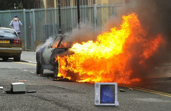burning car seen street HackneyPic  Reuters 